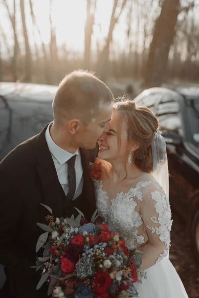 Noiva Linda Com Maquiagem Moda Penteado Vestido Casamento Luxo Com — Fotografia de Stock