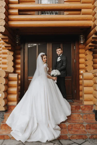 Handsome Groom Charming Bride Stay Together Modern Wooden House Park — Stock Photo, Image