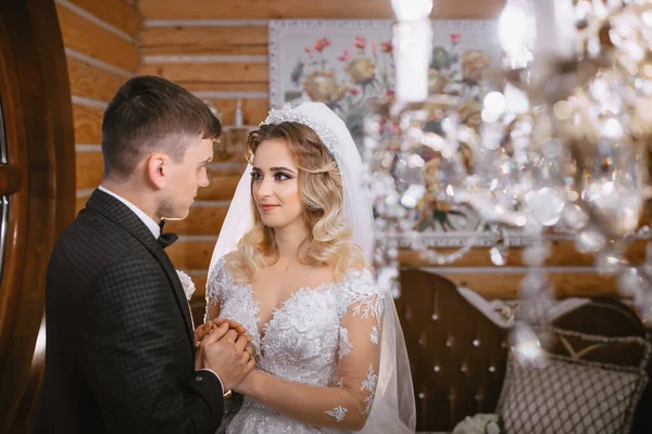 Eine Wunderschöne Braut Brautkleid Mit Einer Wunderschönen Frisur Und Ein — Stockfoto