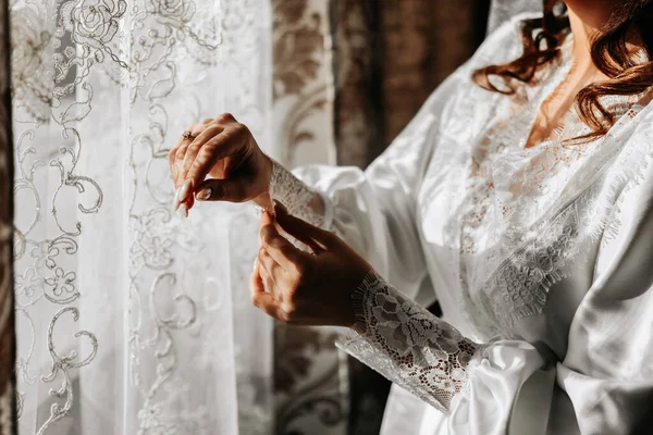 Schöne Braut Einem Weißen Gewand Morgen Die Braut Bereitet Sich — Stockfoto