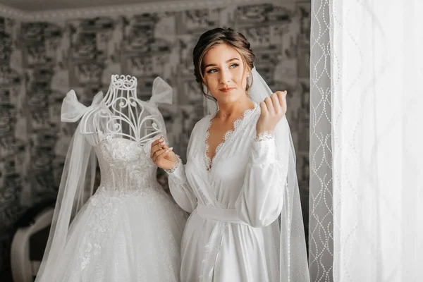Romantisk Morgon För Bruden Bruden Huset Förberedelser Inför Bröllopet Brud — Stockfoto