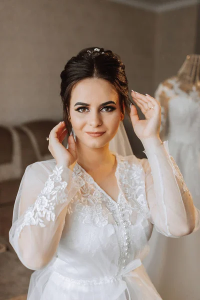 Porträt Der Braut Mit Atelierlicht Ihrem Zimmer Tolles Haar Und — Stockfoto