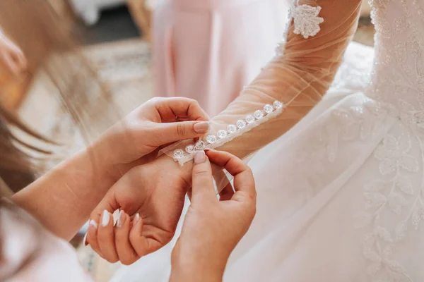Beautiful Bride White Luxurious Dress Preparing Wedding Morning Preparations Woman — Stock Photo, Image