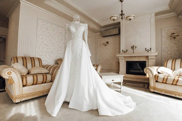 Wedding Dress Interior Hotel Prepared Ceremony Wedding Dress Sleeves Closed — Stock Photo, Image
