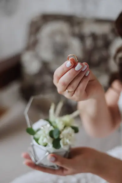 Close Elegant Diamond Ring Woman Finger Modern Manicure Sunlight Love — Stock Photo, Image