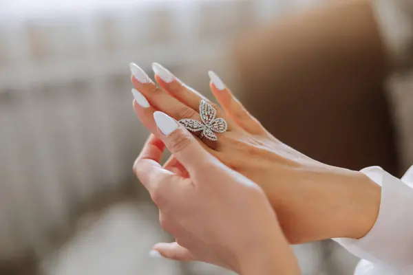 Close Elegant Diamond Ring Form Butterfly Finger Woman Modern Manicure — Stock Photo, Image