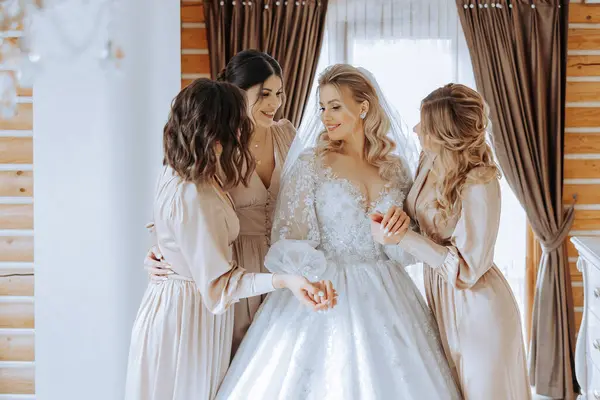 Bridesmaids Rejoice Morning Helping Fasten Buttons Wedding Dress Prepare Wedding — Stock Photo, Image