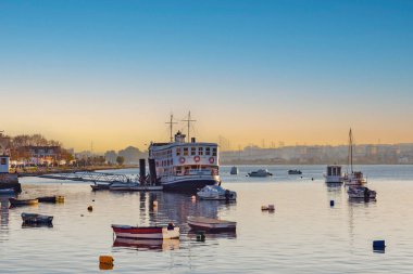 Seixal şehrinin güzel manzarası