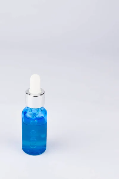 Καλλυντικό Μπουκάλι Ορού Που Απομονώνεται Λευκό Έτοιμο Για Καλλυντικά Προϊόντα — Φωτογραφία Αρχείου