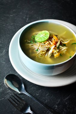 Soto ayam, soto ayam ya da tavuk soto Endonezya 'nın geleneksel yemeğidir. soto ayam kudus.