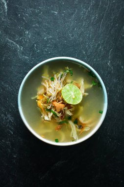 Soto ayam, soto ayam ya da tavuk soto Endonezya 'nın geleneksel yemeğidir. soto ayam kudus.