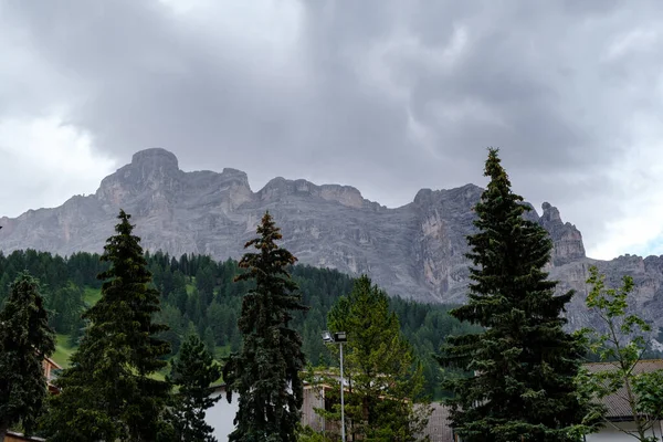 San Cassiano August Schönes Panorama Der Kreuzkofelgruppe Den Dolomiten — Stockfoto