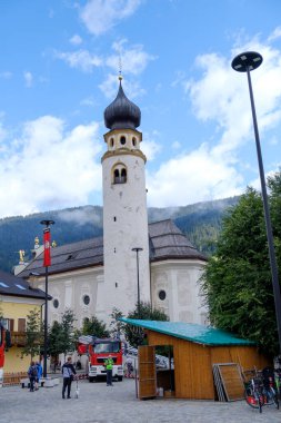 Collegiata di San Candido, Stiftskirche Innichen, San Candido, Innichen, Val Pusteria, Bolzano, Trentino Alto Adige, İtalya