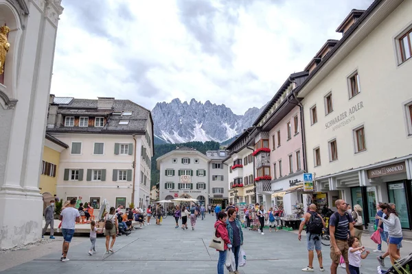 Innichen Mit Blick Auf Den Baranci Den Dolomiten Südtirol Italien — Stockfoto
