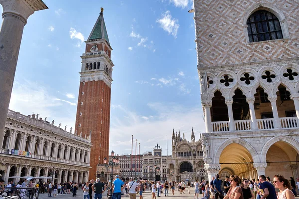 Veneza Basílica São Marcos Torre Relógio Piazza San Marco — Fotografia de Stock