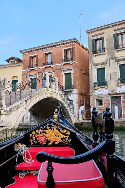 Венеція Вид Гондоли Під Час Подорожі Каналах Венеції — стокове фото