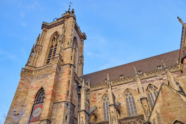 Alsace, Aralık: Renkli romantik şehir Colmar, Fransa, Alsace 'ın güzel manzarası