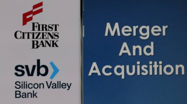Üzerinde Silikon Vadisi Bankası (SVB) logosu olan ilk Citizens Bank logosu. Kazanç.
