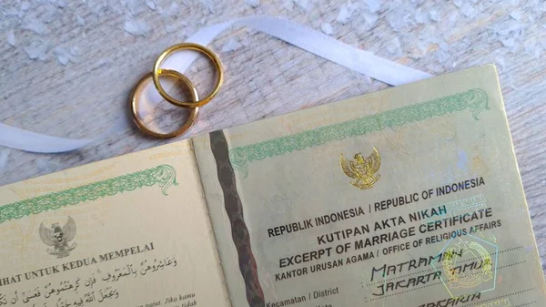 Βιβλίο Γάμου Buku Nikah Ινδονησιακό Επίσημο Πιστοποιητικό Γάμου Οποίο Αποτελεί — Φωτογραφία Αρχείου