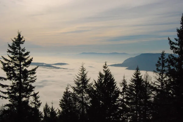Krásný Výhled Vyhlídky Mrak Mlha Údolí Britské Kolumbie — Stock fotografie
