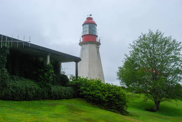 不列颠哥伦比亚省温哥华岛西海岸小道帕切纳湾灯塔 — 图库照片