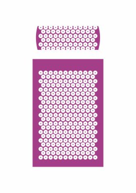 Paspas ve yastık. Yoga ve masaj zamanı. Beyaz arka planda izole edilmiş. İğneli mat