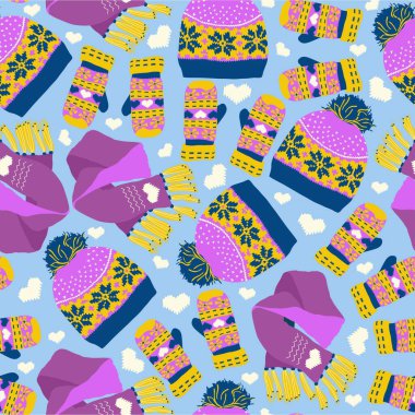 Kış desensiz ve kalın örgülü giysiler. Mor ve sarı kış aksesuarları, eldivenler, kep, eşarp