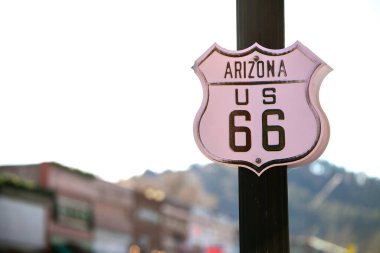 Bir Tarihi Yol 66 tabelası. Yüksek kalite fotoğraf