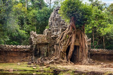 Siem Reap, Kamboçya'da bir yaz günü karmaşık Angkor Wat Tapınağı Ta Som Panoraması