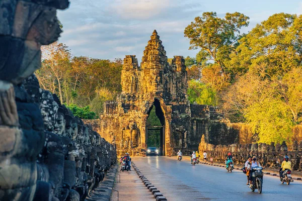 Ponte Portão Sul Angkor Thom Perto Siem Reap Camboja — Fotografia de Stock
