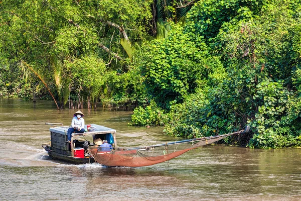 Barco Pesca Com Rede Pesca Rio Mekong Mekong Delta Can — Fotografia de Stock