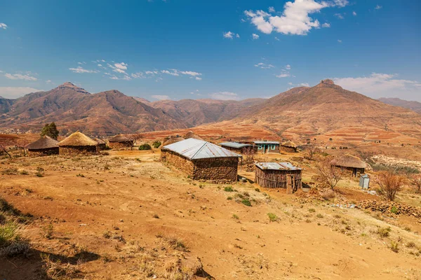 Utsikt Över Landsbygden Och Traditionella Byar Lesotho — Stockfoto