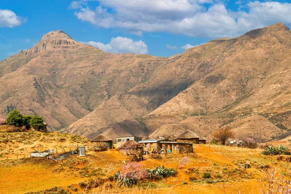 레소토의 전통적 마을들의 — 스톡 사진