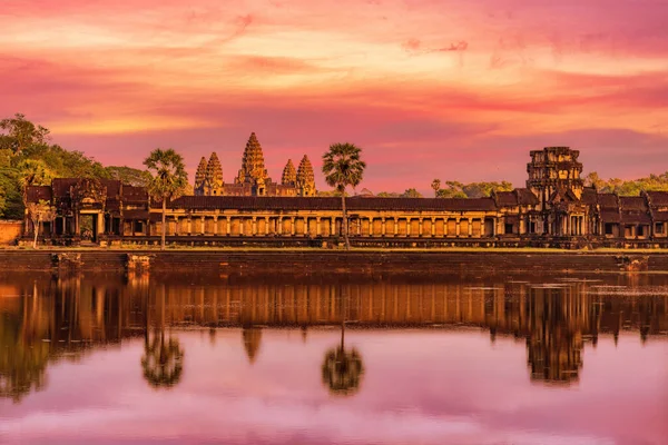 Angkor Wat Templo Com Reflexão Piscina — Fotografia de Stock