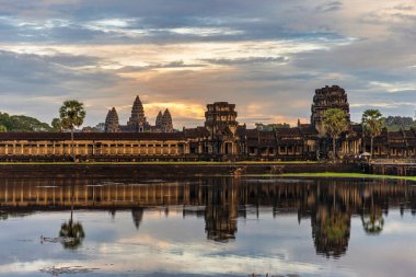 Kamboçya 'daki muhteşem Angkor Wat tapınağı.