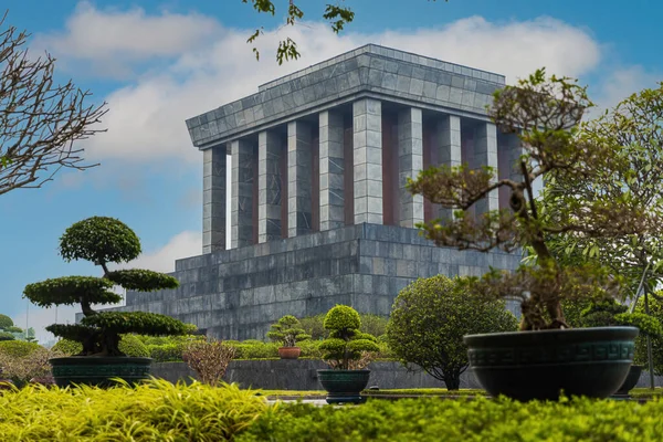 Stock image Ho Chi Min mausoleum at Ba Dinh Square.