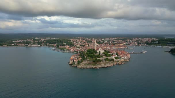 罗维尼古城的日落空中全景 是克罗地亚著名的海上古城 克罗地亚伊斯特拉 — 图库视频影像