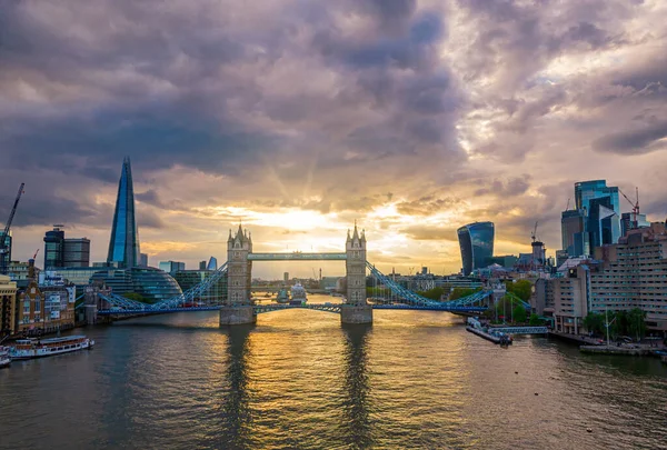 Vista Aerea Sul Tower Bridge Illuminato Sullo Skyline Londra Poco — Foto Stock
