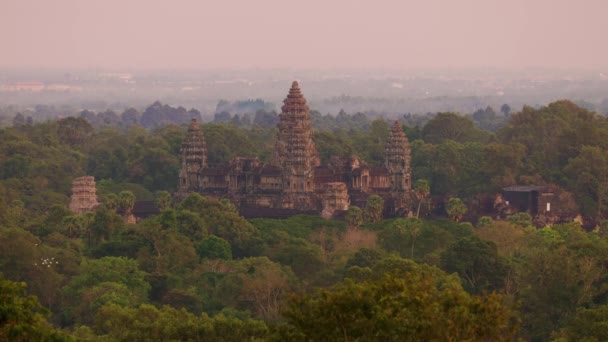 Длинные Линзы Снятые Вокруг Заката Ангкор Ват — стоковое видео