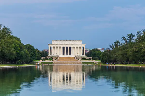 The Abraham Lincoln Memorial building