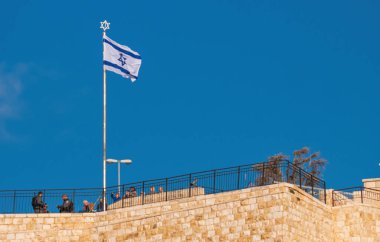 Zeytin Dağı 'nda İsrail bayrağı