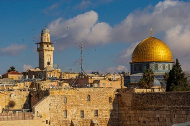 Gün doğumunda Kaya Kubbesi