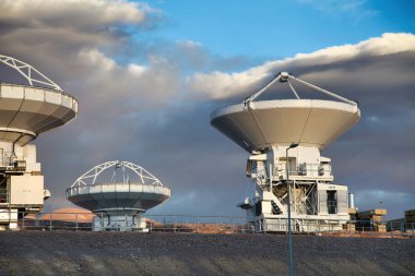 ALMA 'daki radyo teleskop dizisi