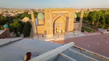 Semerkand, Özbekistan: Registan Meydanı 'nın hava manzarası.