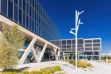 The new AirportAcademy at Munich Airport is the second building on the LabCampus. Munich AirportAcademy is the training division of Munich Airport.