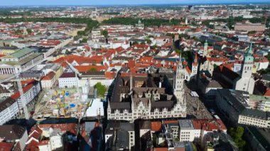 Münih, Almanya 'daki hanımefendinin hava manzarası.