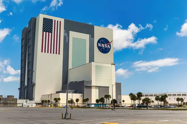 Kennedy Uzay Merkezi 'ni inşa eden NASA Araç Birliği.