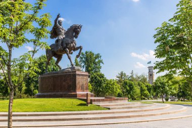 Efsanevi Tamerlane Amir Temur 'un At Sırtındaki Heykeli
