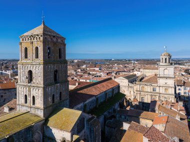 St Trophime Kilisesi Manastırı, Saint Trophime Katedrali