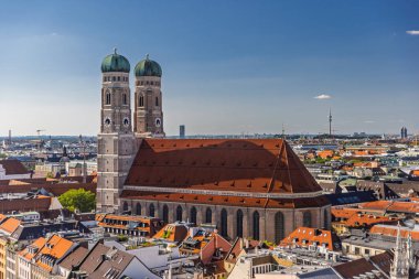 Münih 'te Marienplatz, Neues Rathaus ve Frauenkirche' in hava manzarası